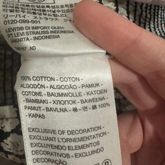 Levi’s Blouse L - Picture 7 of 7